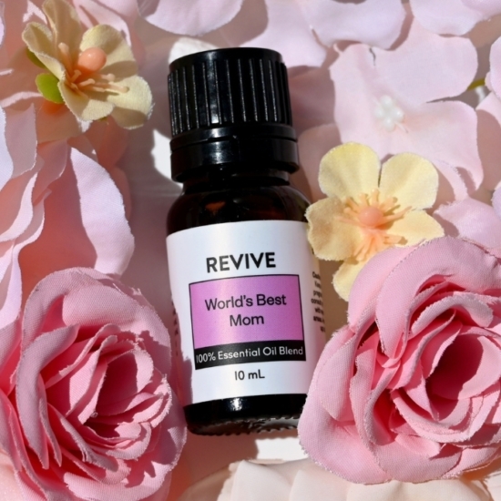 REVIVE World's Best Mom is a proprietary blend of Lemon, Sweet Orange, Tangerine, Bergamot, Peppermint, Ylang Ylang, and Melissa essential oils.
Mom's know just how to make everything feel right, and this fruity happy blend does the same! Make sure the mom in your life knows that you think she is the World's Best!





	
		
			
Free Shipping & Returns

		 
	 


	
		
			
GC/SM tested (Certified Pure)


		 
	 


	
		
			
No MLM Hassle