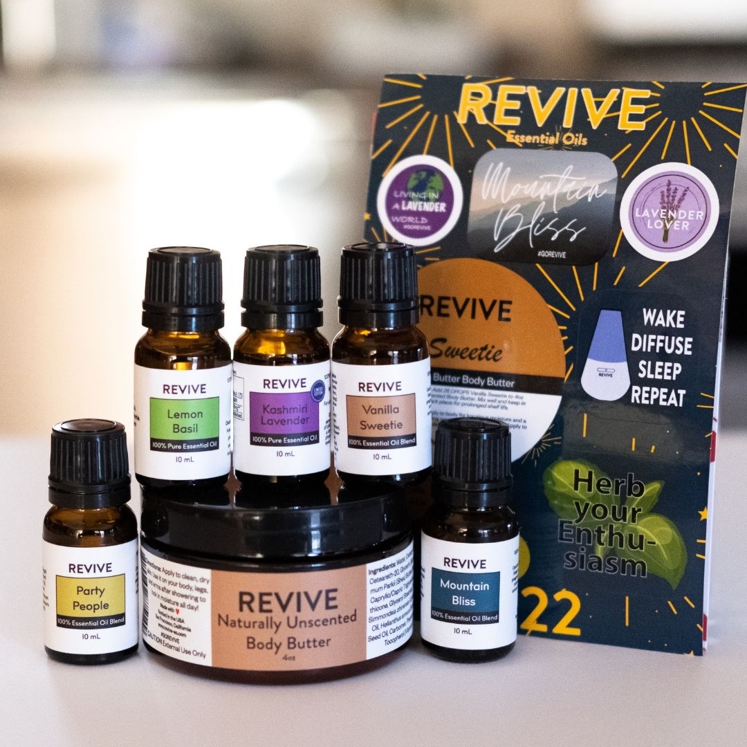 Winter Box 2022 REVIVE Essential Oils
