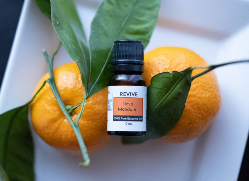 Winter Box 2021 REVIVE Essential Oils