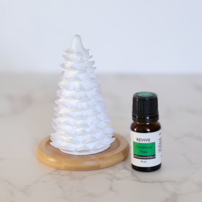 Christmas tree diffuser and blend