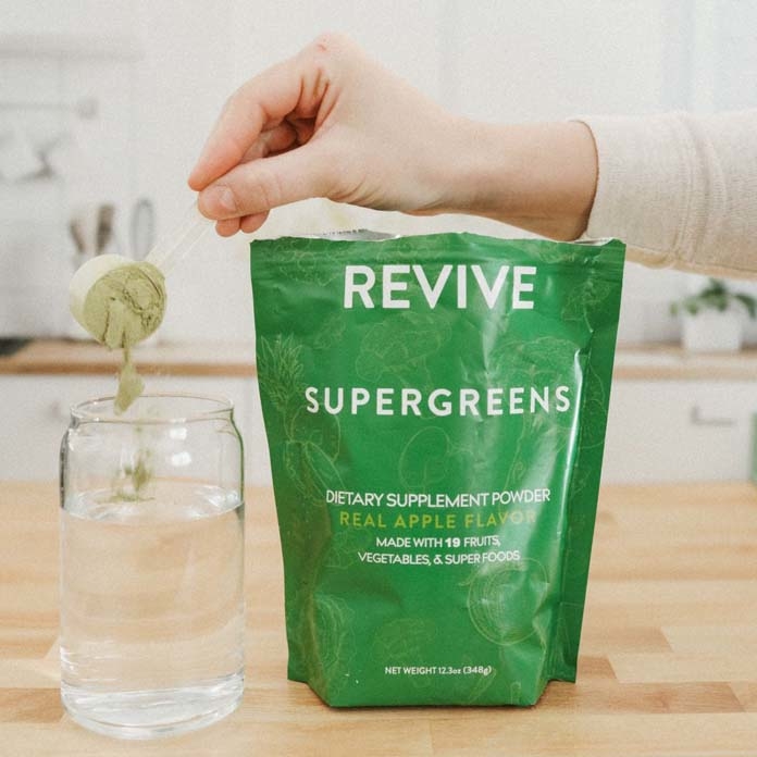 Supergreens Powder REVIVE Essential Oils
