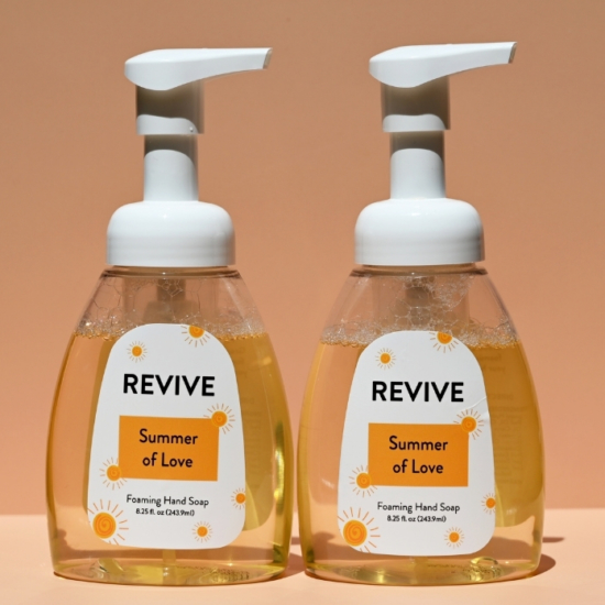 Bring the bright scents of sweet summertime to your home with our Limited Edition Summer of Love Foaming Hand Soap!
Formulated with the power of Essential Oils and absolutely NO artificial fragrances, this is a powerhouse natural foaming hand soap. The rich foaming lather reduces water usage and smells great! Specially designed to prevent the drying effect most foaming hand soaps leave behind.
Great for you, your family, and the environment!



	
		
			


Free Shipping & Free Returns

		 
	 


	
		
			
GC/SM Tested (Quality Tested)


		 
	 


	
		
			
No MLM Hassle