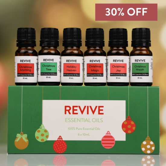 The Christmas Deluxe Kit includes 6 full sized bottles of our favorite holiday blends: Christmas Wreath, Christmas Magic, Christmas Joy, Holiday Heaven, Christmas Tree, Christmas Morning

	
		
			
Free Shipping & Returns

		 
	 


	
		
			
GC/SM tested (Certified Pure)


		 
	 


	
		
			
No MLM Hassle
